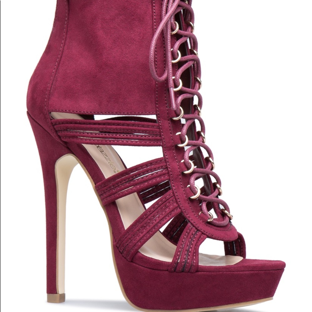 New - SHOEDAZZLE Tonda Lace Up Suede Size 6.5